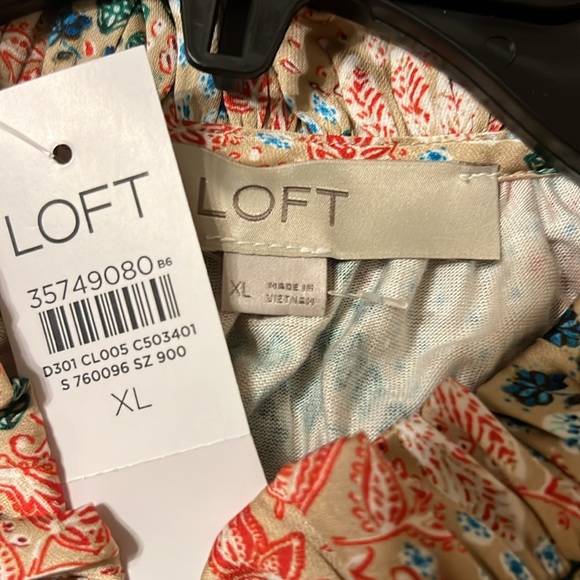 Loft Garden Cinched Sleeve Ruffle Tie Neck Mixed Media Top in Sandy Cove - Picture 13 of 16